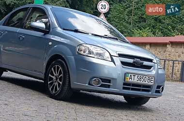 Седан Chevrolet Aveo 2008 в Черновцах