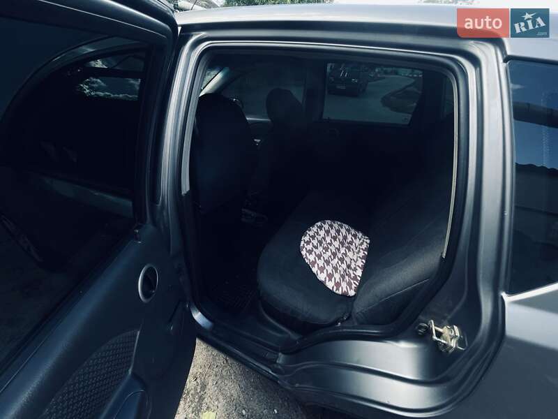 Хэтчбек Chevrolet Aveo 2007 в Вольнянске