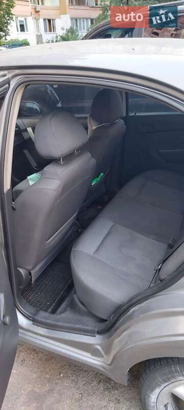 Седан Chevrolet Aveo 2007 в Киеве