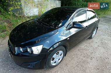 Седан Chevrolet Aveo 2012 в Нежине