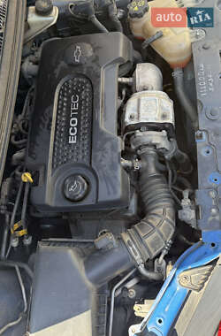 Хэтчбек Chevrolet Aveo 2012 в 