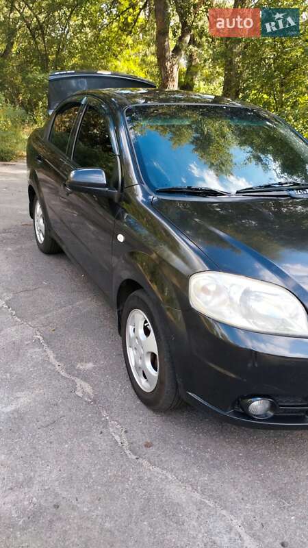 Седан Chevrolet Aveo 2007 в Горишних Плавнях
