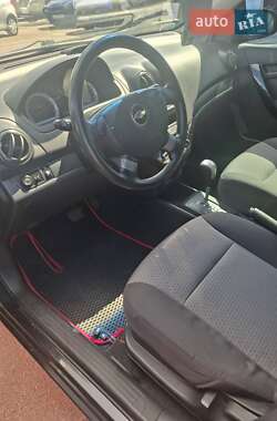 Хетчбек Chevrolet Aveo 2008 в 