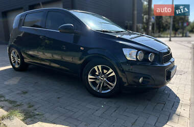 Хэтчбек Chevrolet Aveo 2012 в Киеве