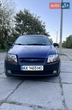 Хэтчбек Chevrolet Aveo 2006 в 