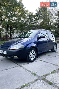 Хэтчбек Chevrolet Aveo 2006 в 