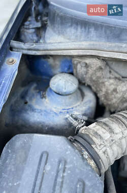 Хэтчбек Chevrolet Aveo 2006 в 