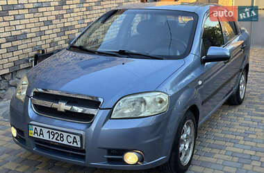 Седан Chevrolet Aveo 2006 в Новому Бузі