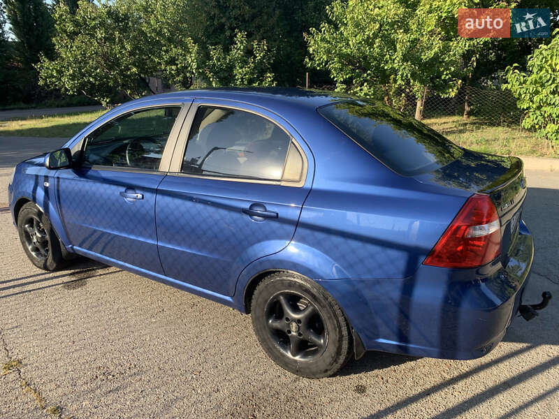 Седан Chevrolet Aveo 2008 в Чернигове