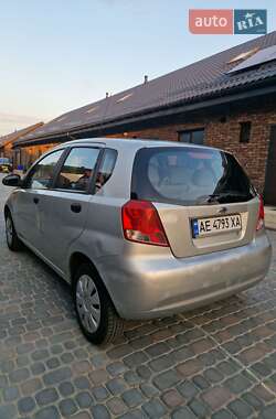Хэтчбек Chevrolet Aveo 2005 в 