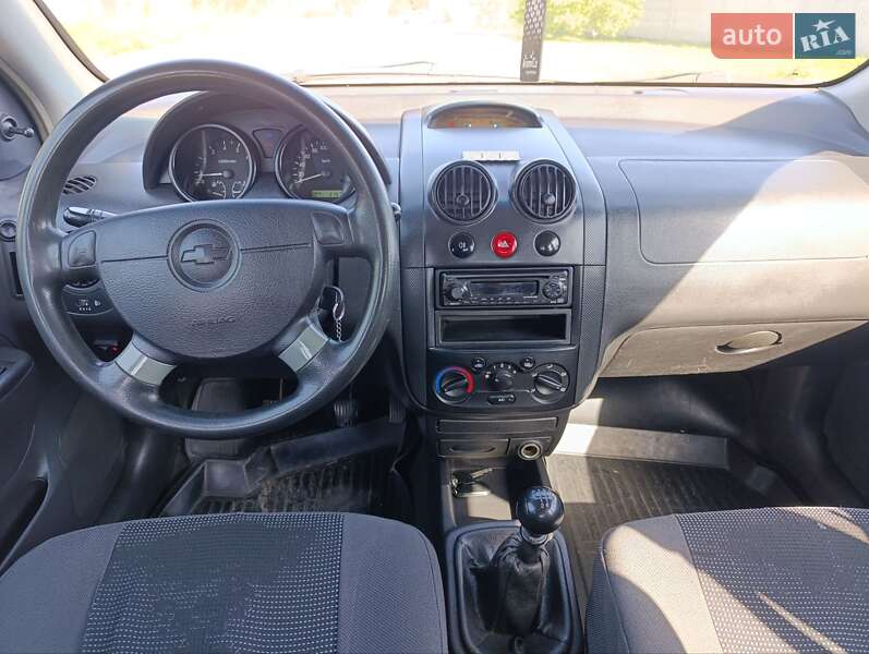 Седан Chevrolet Aveo 2006 в Харькове