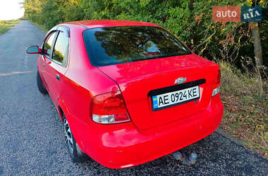 Седан Chevrolet Aveo 2004 в 