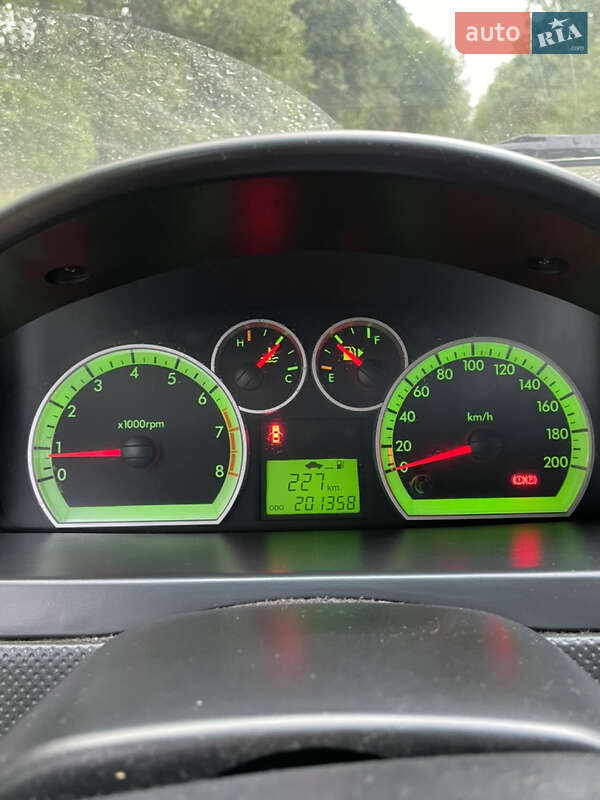 Седан Chevrolet Aveo 2006 в Черкассах
