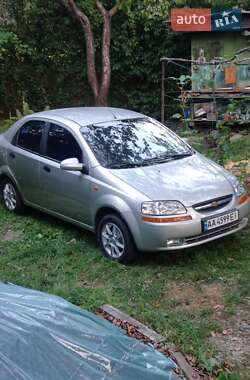 Седан Chevrolet Aveo 2005 в Киеве