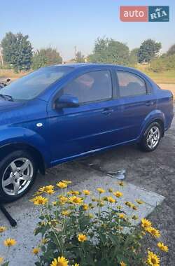 Седан Chevrolet Aveo 2010 в Сарнах
