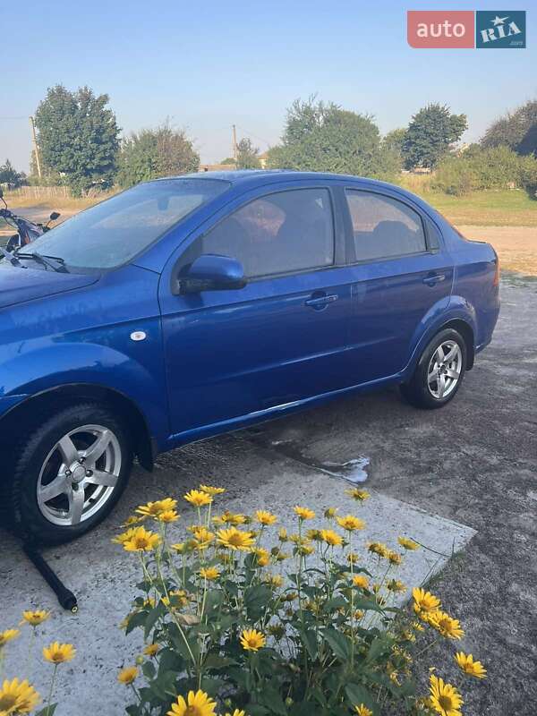 Седан Chevrolet Aveo 2010 в 