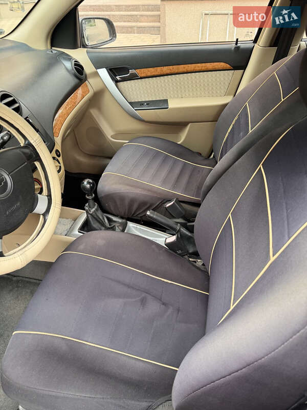 Седан Chevrolet Aveo 2007 в Запорожье
