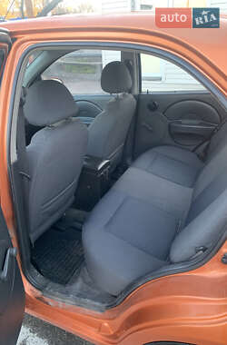 Седан Chevrolet Aveo 2005 в 