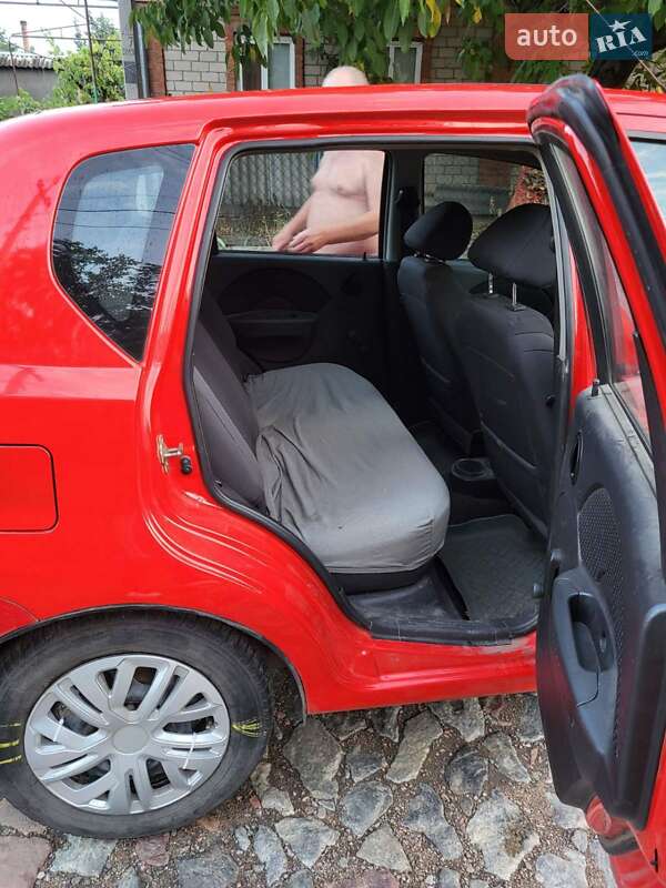 Хэтчбек Chevrolet Aveo 2006 в Первомайске