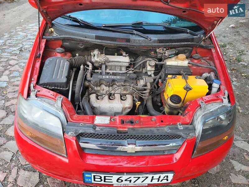 Хэтчбек Chevrolet Aveo 2006 в Первомайске