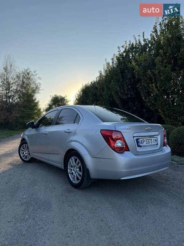 Седан Chevrolet Aveo 2012 в Запорожье