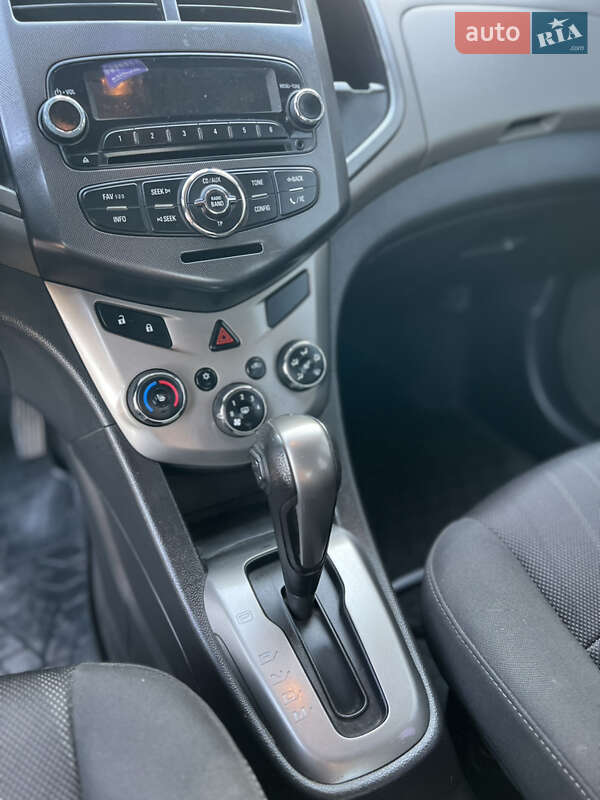 Седан Chevrolet Aveo 2012 в Запорожье
