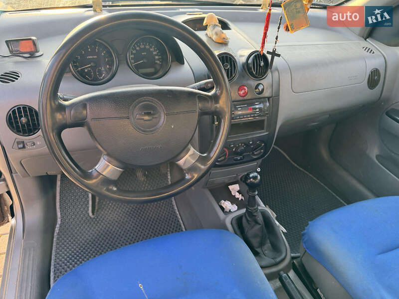 Седан Chevrolet Aveo 2004 в Тячеве фото 12 Седан Chevrolet Aveo 2004 в Тячеве