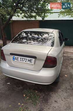 Седан Chevrolet Aveo 2004 в 