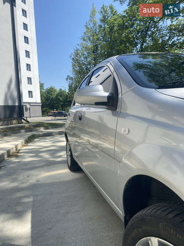 Хэтчбек Chevrolet Aveo 2008 в Долине фото 3 Хэтчбек Chevrolet Aveo 2008 в Долине