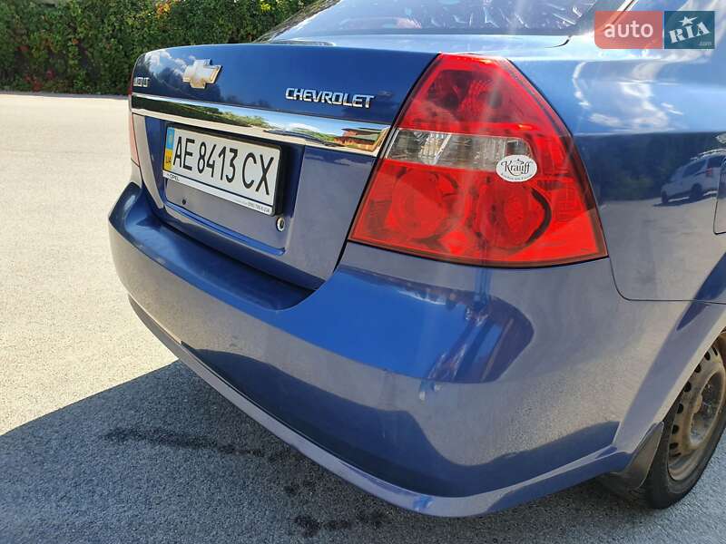 Седан Chevrolet Aveo 2008 в Днепре