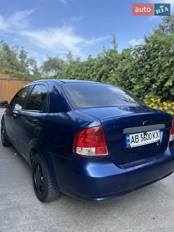 Седан Chevrolet Aveo 2005 в Виннице