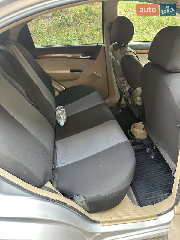 Седан Chevrolet Aveo 2007 в Тернополе