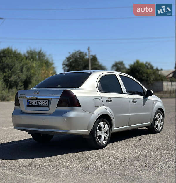 Седан Chevrolet Aveo 2008 в Днепре