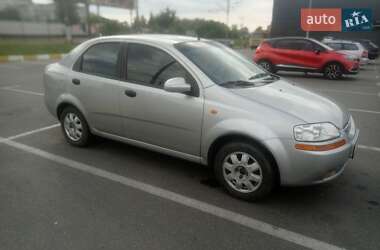 Седан Chevrolet Aveo 2005 в 