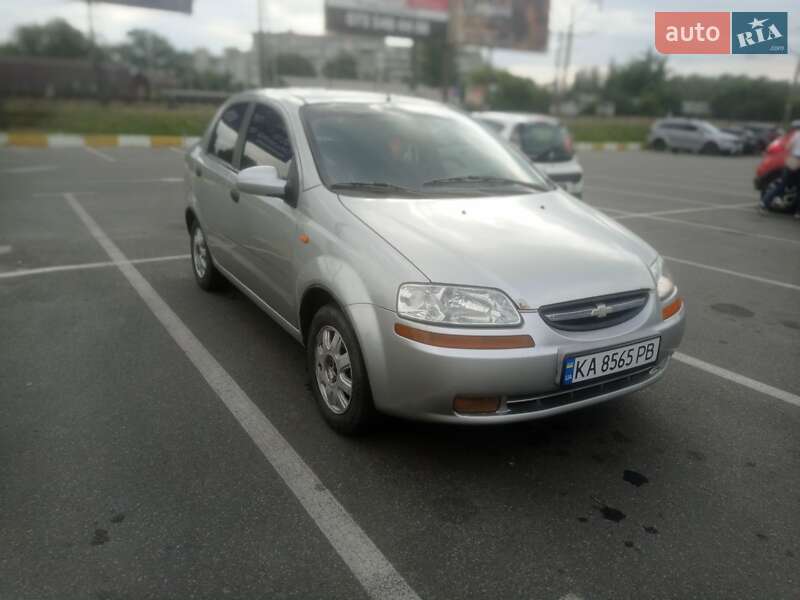 Седан Chevrolet Aveo 2005 в 