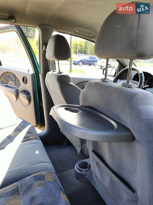 Хэтчбек Chevrolet Aveo 2004 в Киеве