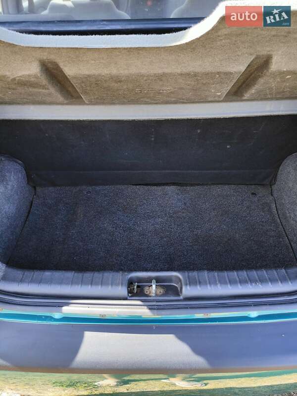 Хэтчбек Chevrolet Aveo 2004 в Киеве