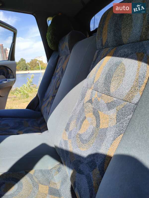 Хэтчбек Chevrolet Aveo 2004 в Киеве