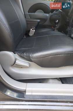 Хетчбек Chevrolet Aveo 2005 в Миколаєві