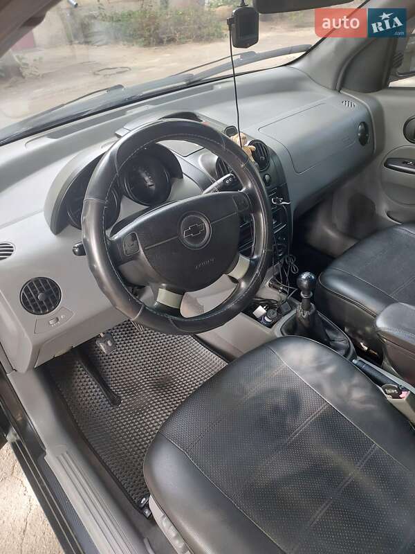 Хэтчбек Chevrolet Aveo 2005 в Николаеве