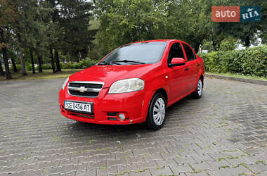 Седан Chevrolet Aveo 2010 в Чернівцях