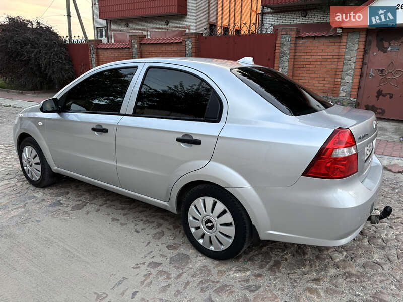 Седан Chevrolet Aveo 2008 в Запорожье