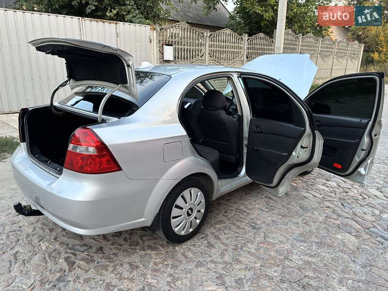 Седан Chevrolet Aveo 2008 в Запорожье