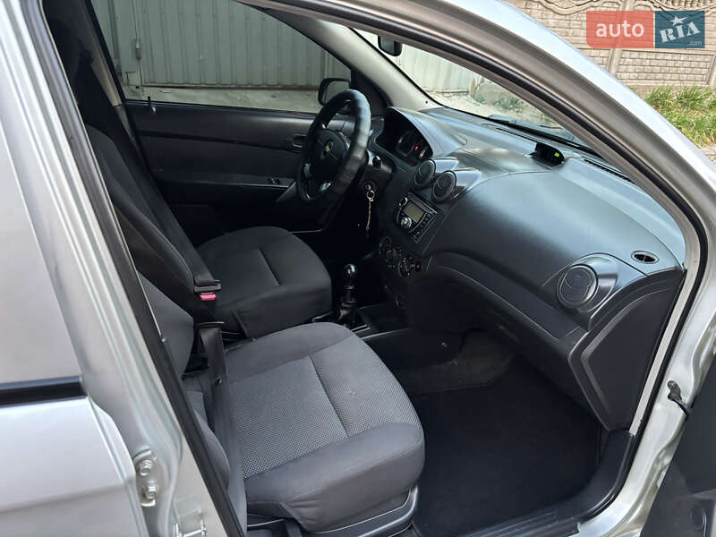 Седан Chevrolet Aveo 2008 в Запорожье