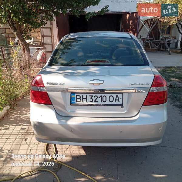 Седан Chevrolet Aveo 2008 в Великодолинском