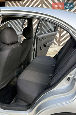 Седан Chevrolet Aveo 2007 в 