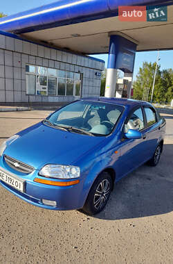 Седан Chevrolet Aveo 2005 в Кривом Роге