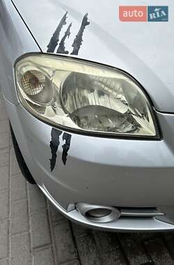 Седан Chevrolet Aveo 2011 в 