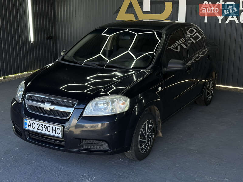 Седан Chevrolet Aveo 2008 в Тячеве