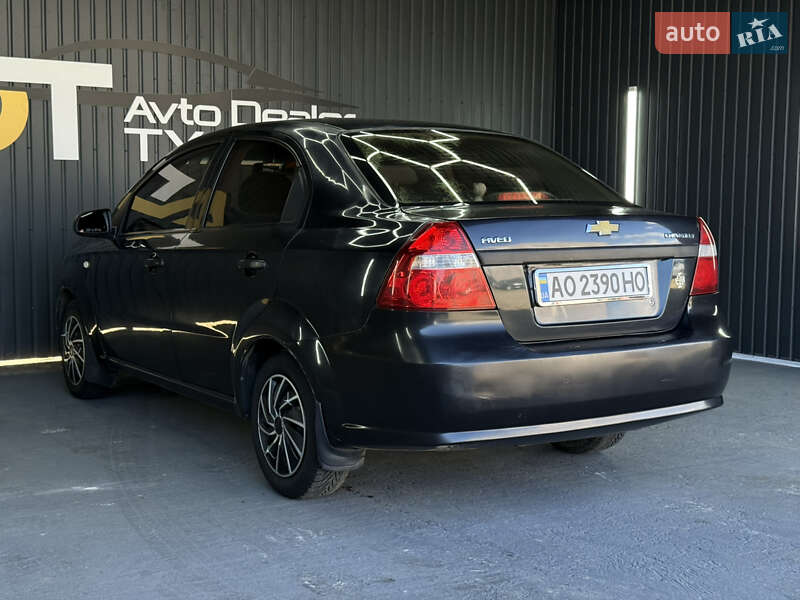 Седан Chevrolet Aveo 2008 в Тячеве